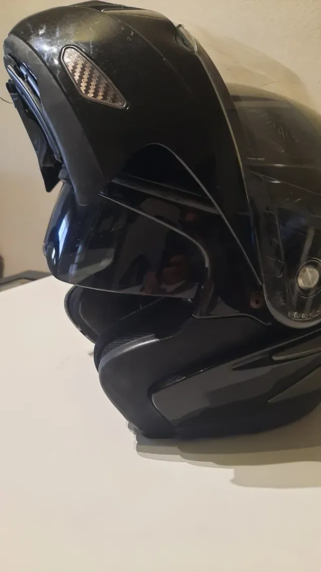 Casco de moto Airoh negro