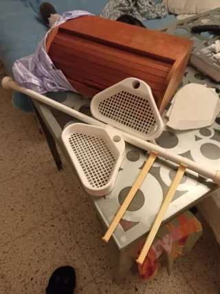 Set da cucina: pentole, mensole, paniere, ecc.