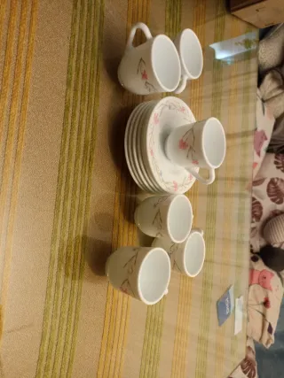 Set da cucina: pentole, mensole, paniere, ecc.