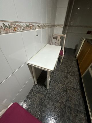 Mesa de cocina plegable blanca