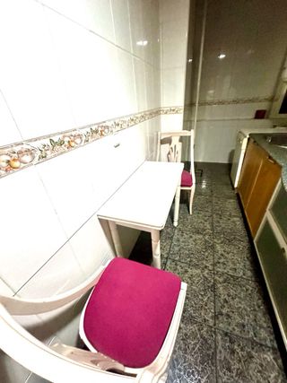 Mesa de cocina plegable blanca