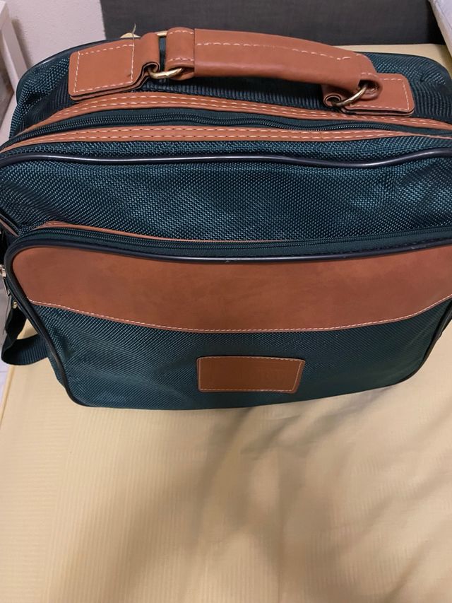 Maleta de viaje verde y marrón 40/32/17 cm