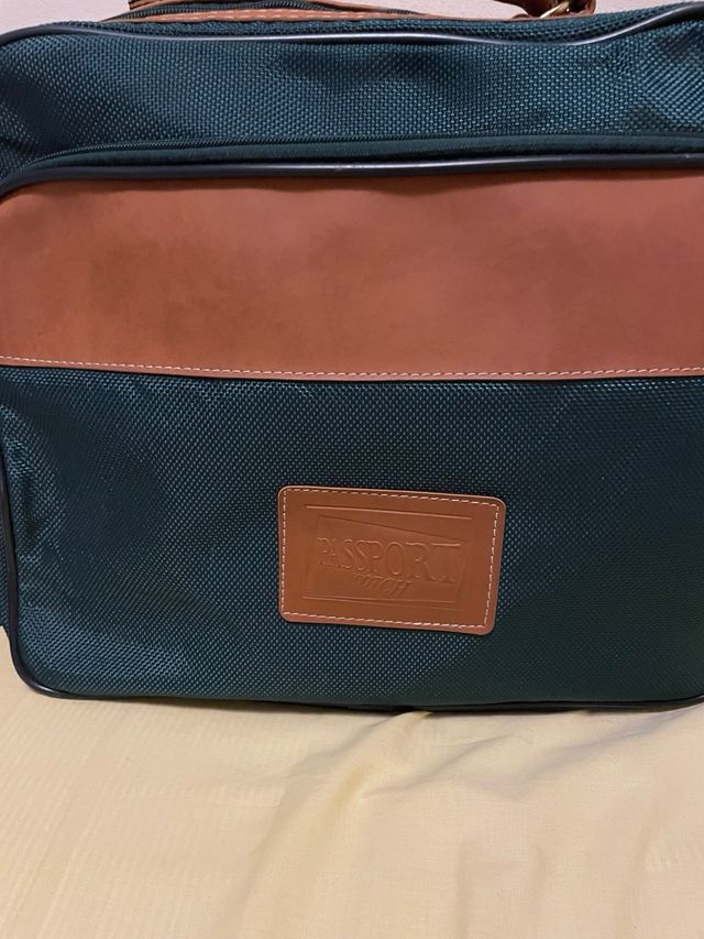 Maleta de viaje verde y marrón 40/32/17 cm