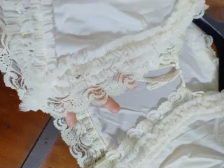 Accessorio  pettinatoio della nonna mai usato.