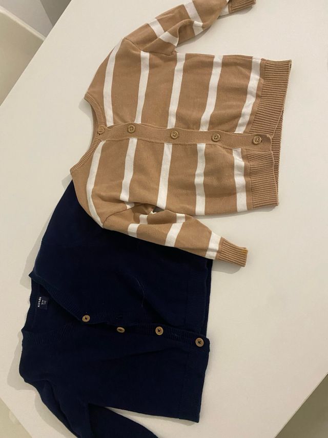 Lote 2 chaquetitas niño 12-24 meses