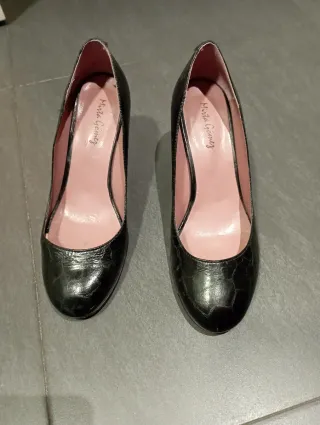 Zapatos de tacón Mirta Gómez negros