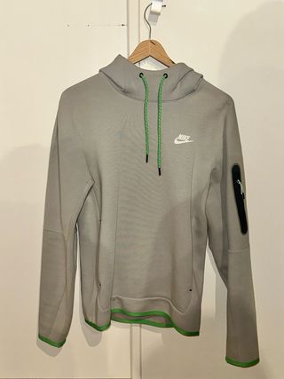 Sudadera Nike Gris