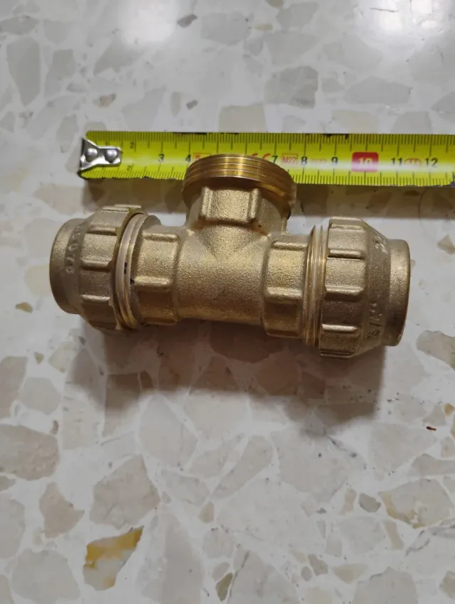 T de reducción de latón