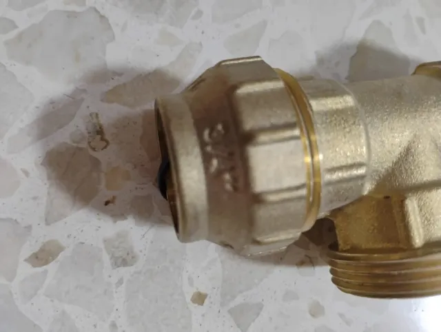 T de reducción de latón