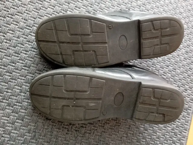 Zapatos Escolares Negros