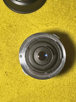 Olympus Zuiko 28mm f/3.5 + Custodia