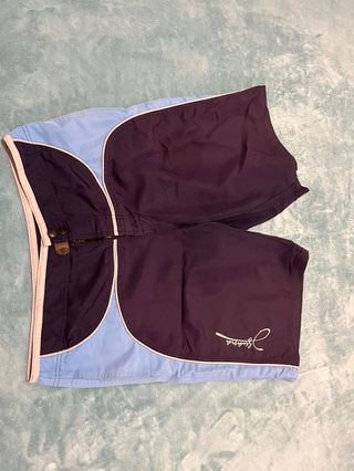 Pantalón corto Iguana azul marino y celeste