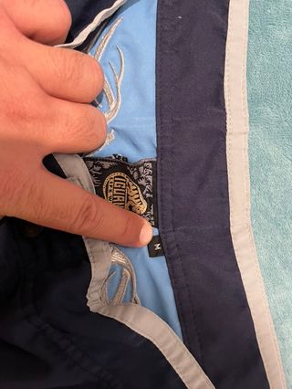 Pantalón corto Iguana azul marino y celeste