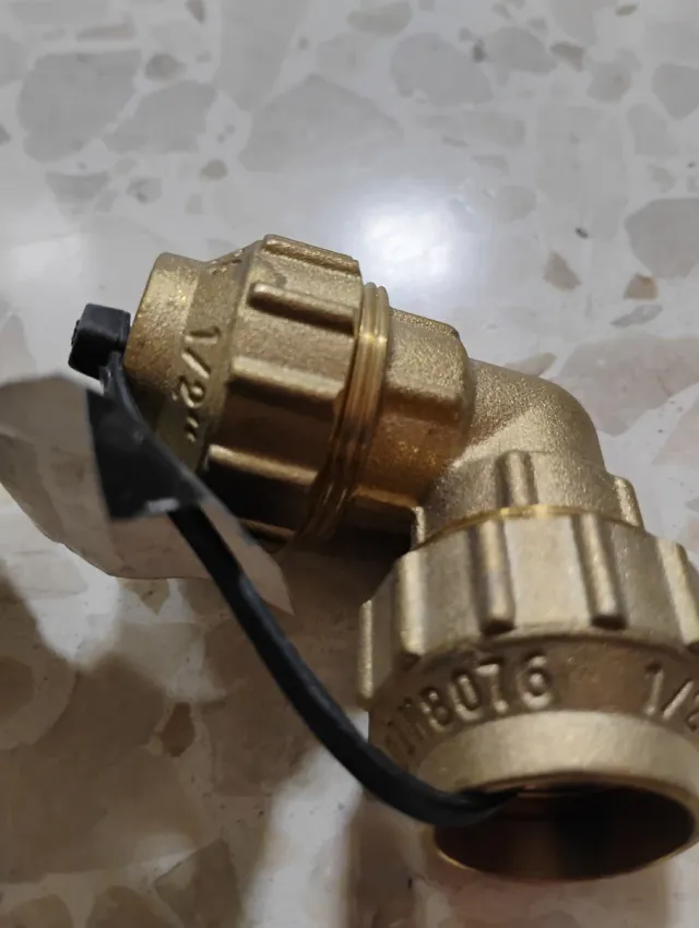 Codo latón 20x20 1/2