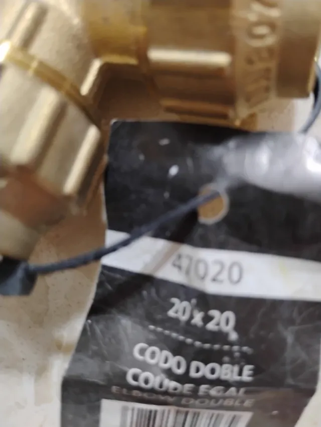 Codo latón 20x20 1/2