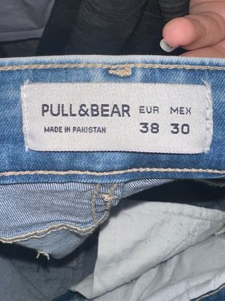 Pantalón vaquero Pull and Bear