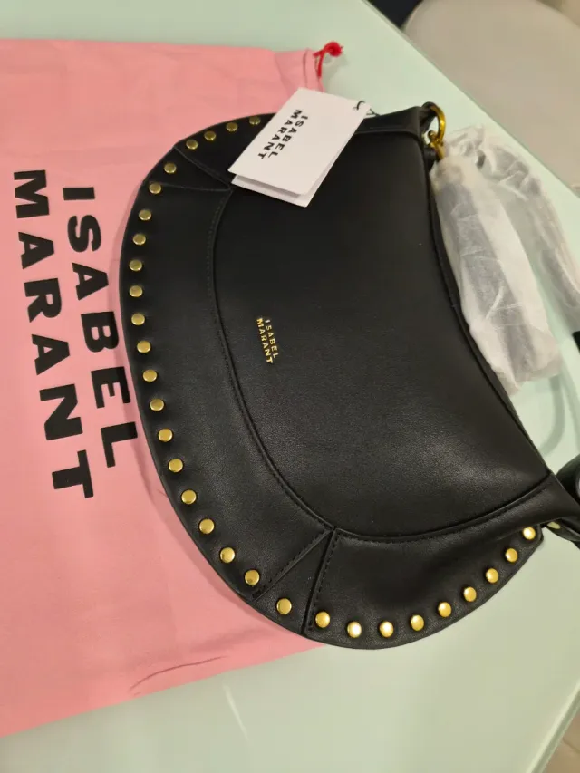 Bolso Isabel Marant Oskan Moon Negro Dorado.
