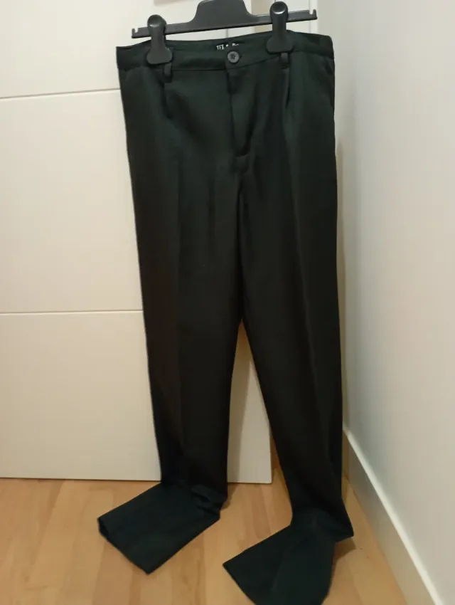 Pantalón uniforme gris nuevo