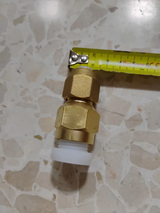 3 ud. Racor Compresión Macho Hembra Latón.