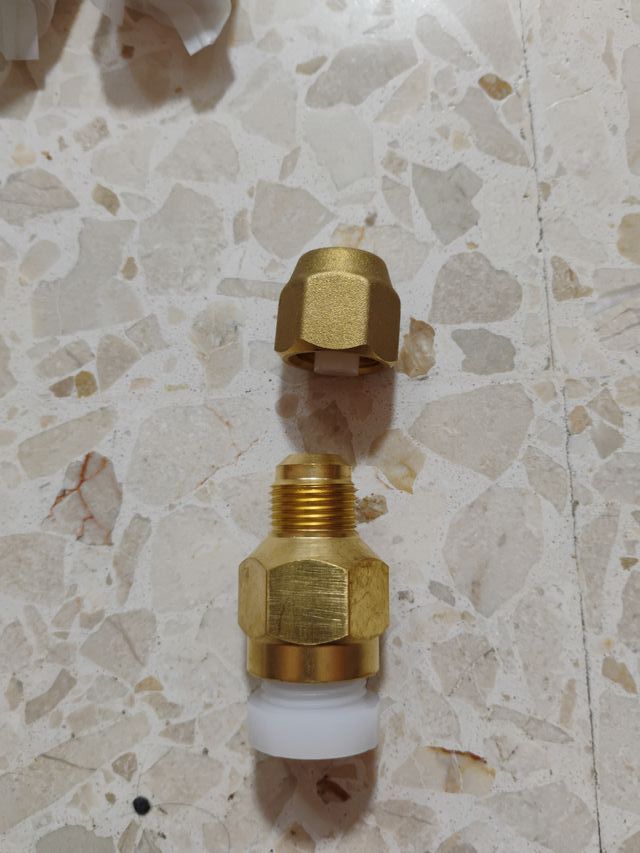 3 ud. Racor Compresión Macho Hembra Latón.