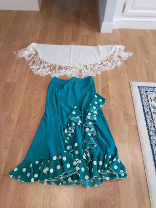Falda flamenca con lunares