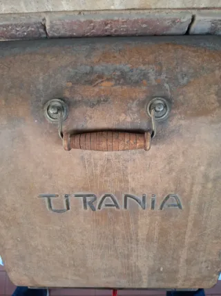 Máquina de Escribir Urania Vintage