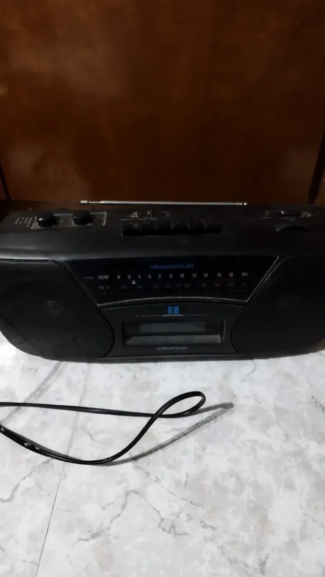 Radio Cassette Negra