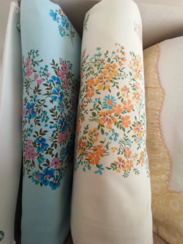 2 juegos de Sábanas con estampado floral