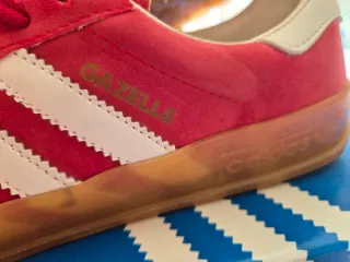 Zapatillas Adidas Gazelle Talla 40 Rojas