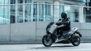 Yamaha XMAX 300 Tech MAX + 2026