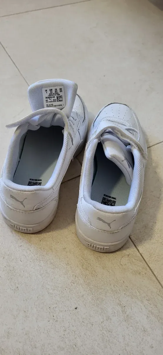 Deportivos Puma Blancos Niño Talla 33