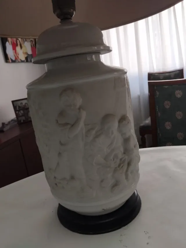 Pie de lámpara porcelana y madera