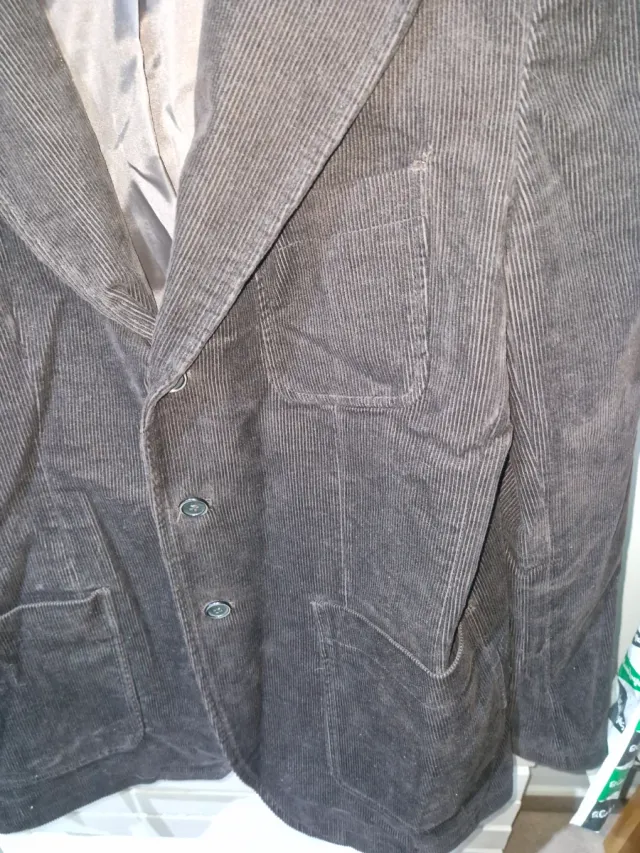 Chaqueta de pana marrón para hombre