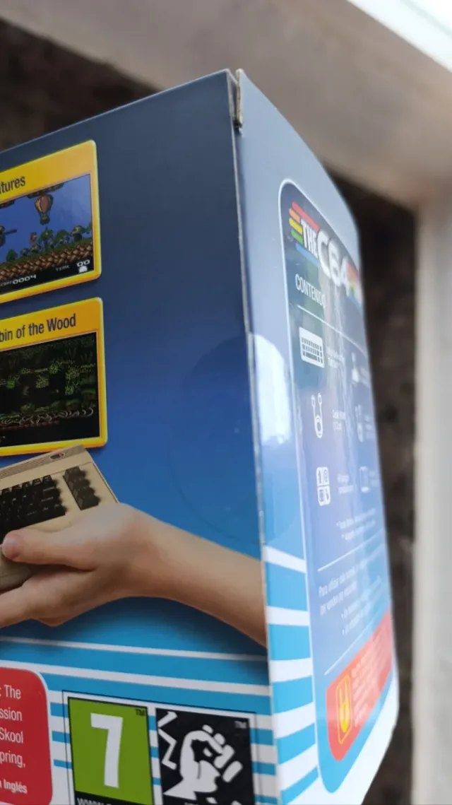 Commodore C64 Mini Consola Beige