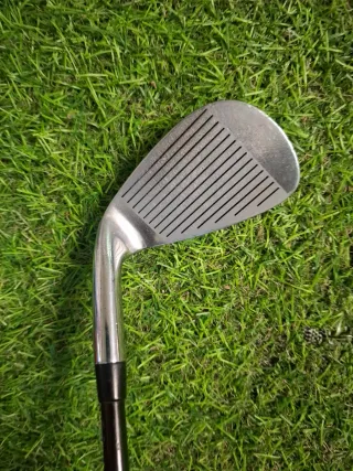 Hierro 9 Golf Yonex
