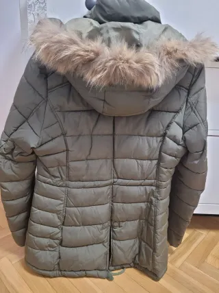 Cazadora acolchada verde talla M