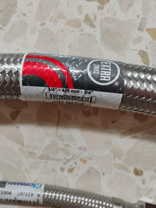 Lote 4 flexos de agua