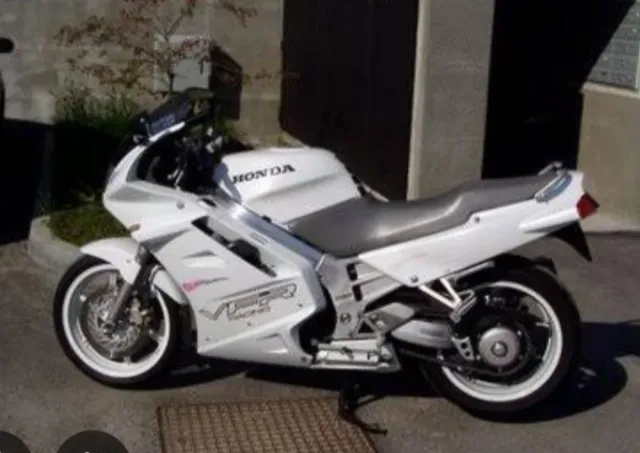 Asiento Honda VFR 750 RC36