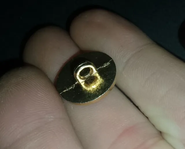 Botón militar antiguo esmaltado