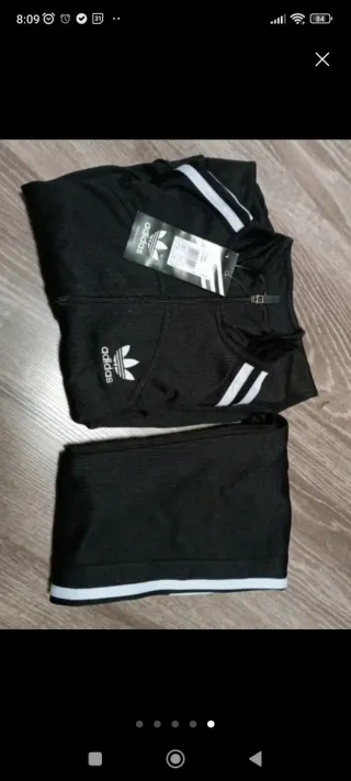 Conjunto chándal Adidas negro talla 4/5 años