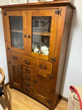 Vitrina de madera
