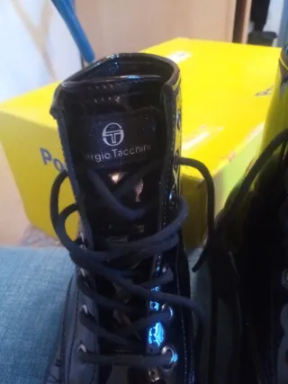 Anfibi Sergio Tacchini neri lucidi