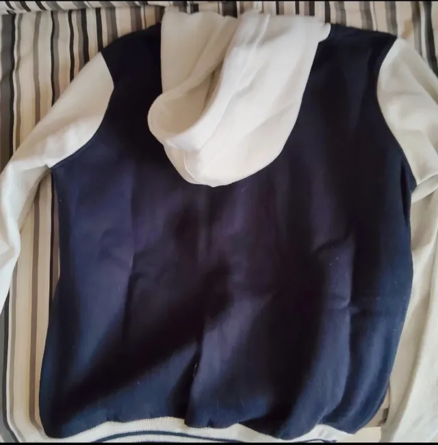 Felpa Miss 21 unisex blu e bianca taglia M