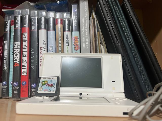 Nintendo DSi Blanca + Zelda