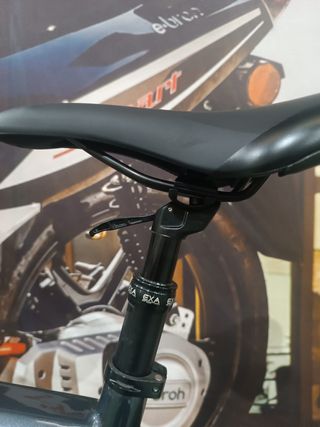 Bicicleta Eléctrica de Carbono