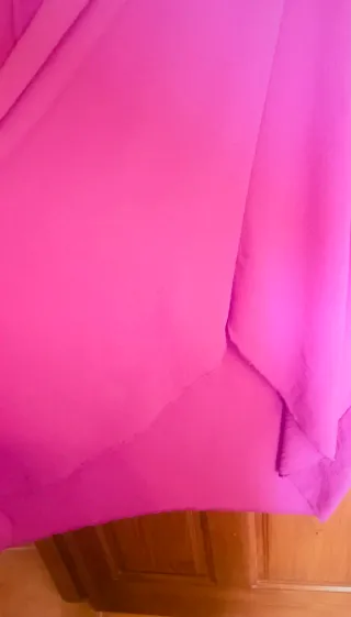 Vestido de verano rosa fucsia nuevo sin estrenar.