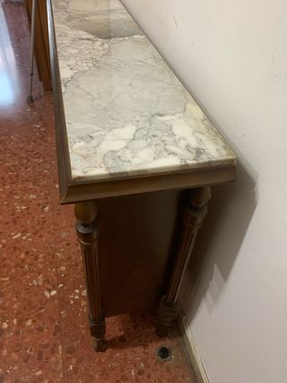 Mueble de entrada madera y mármol