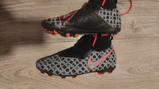 Botas fútbol Nike niño Talla 36