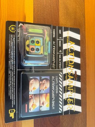 Cámara Lomography Action Sampler