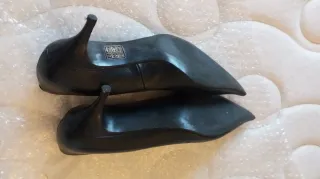 Zapatos de tacón negros